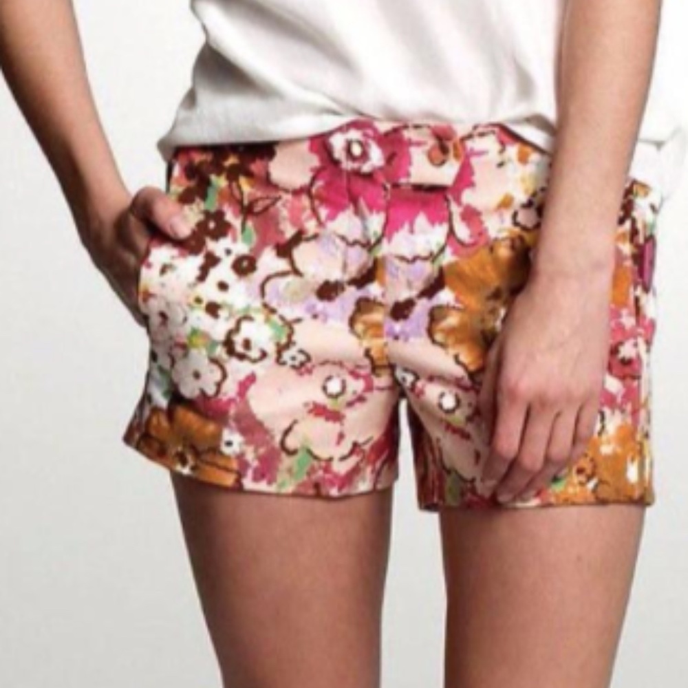 J Crew Dress Floral Shorts Size 6 *